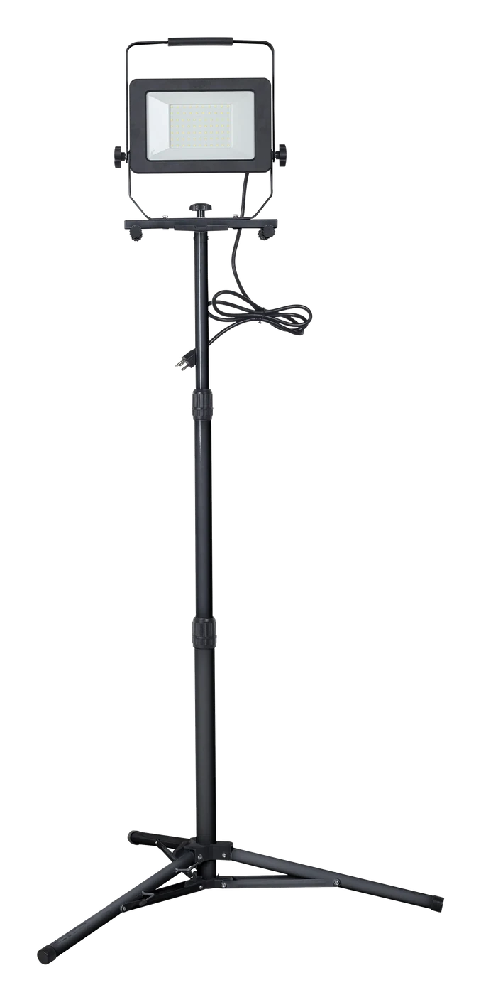 Zone Detachable tripod work light — Corded LED work light mounted on its telescoping tripod